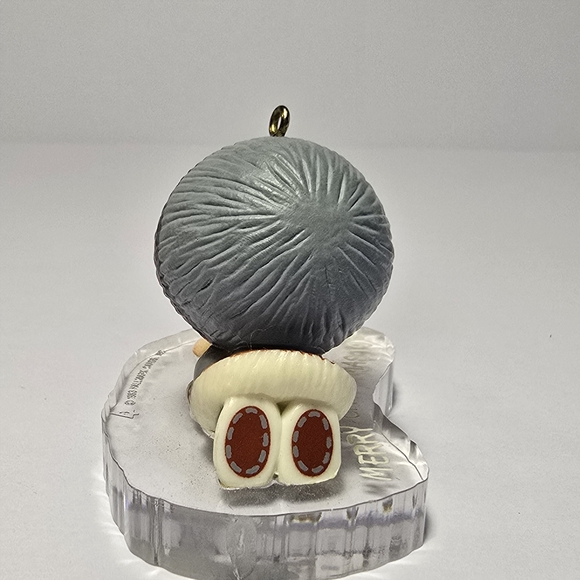 Hallmark 1983 Frosty Friends Keepsake Ornament 4th in Series Seal Eskimo QX4007 - Picture 5 of 10